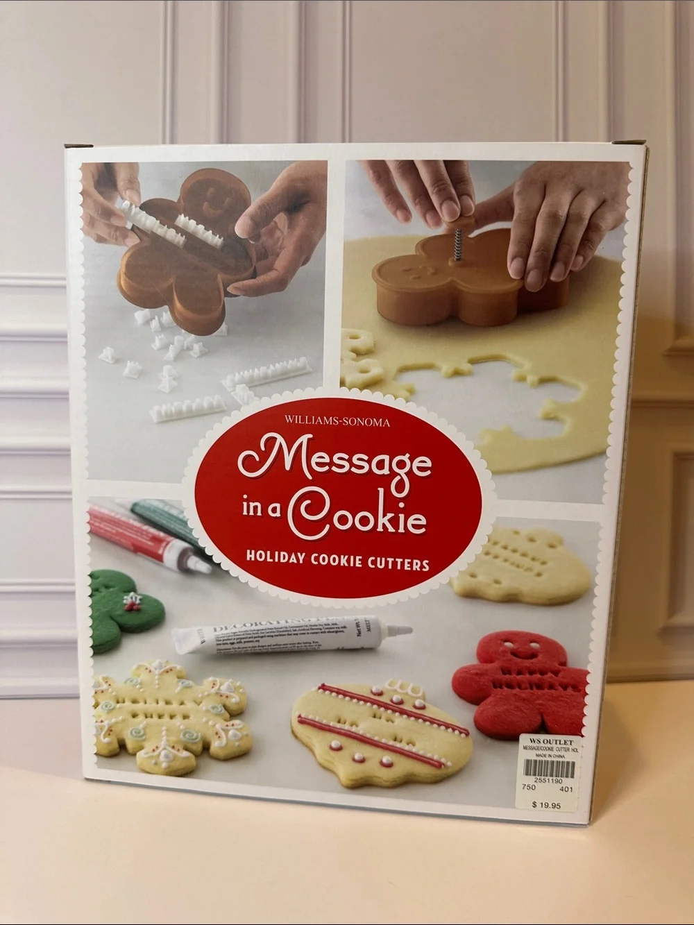 Williams Sonoma “Message in a Cookie” Holiday Message Cookie Cutters Boxed Set 1